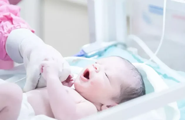 Newborn & Child